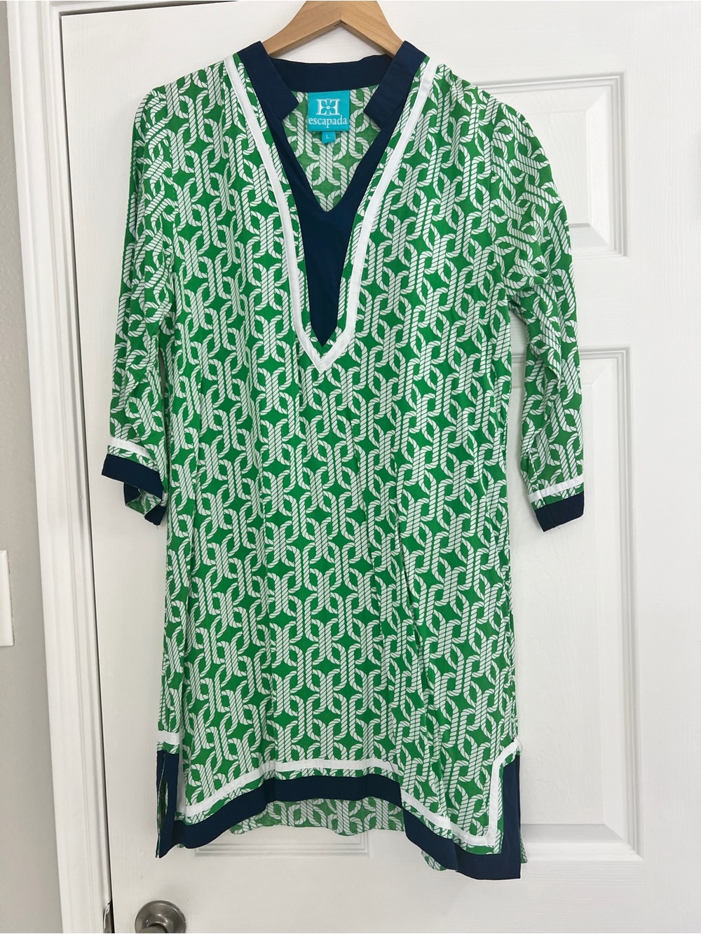 escapada Green and Navy Patterned V-Neck Midi Dress